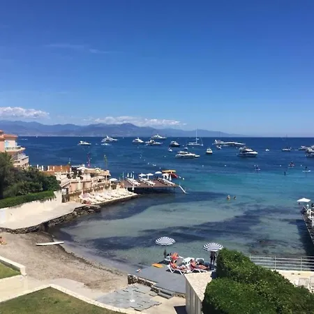Апартаменты Bagatelle Exceptional Location With Stunning Sea Views Жуан-ле-Пен